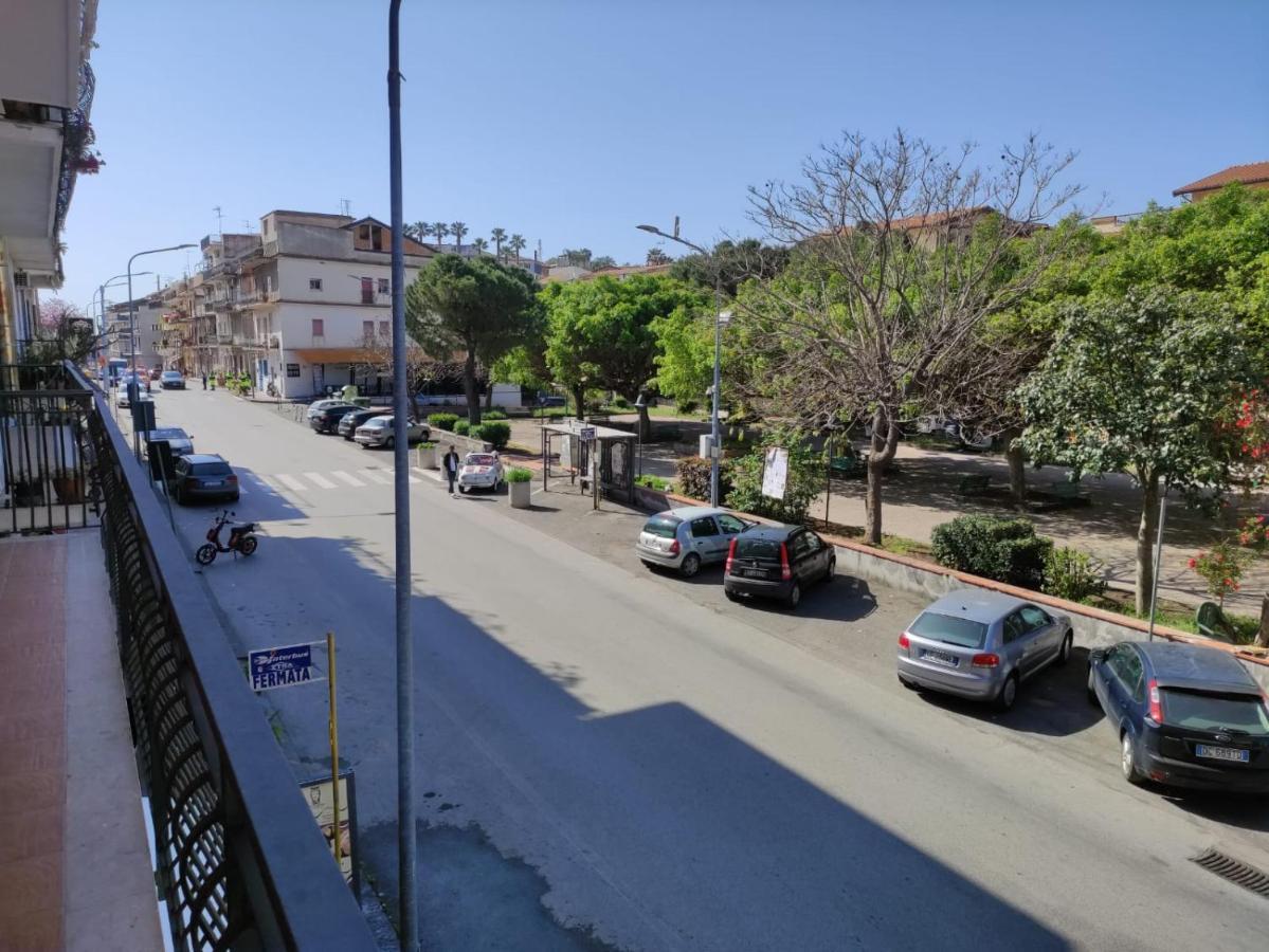 I Du Meli Apartments Таормина Екстериор снимка