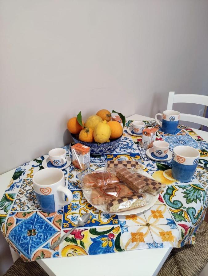 I Du Meli Apartments Таормина Екстериор снимка